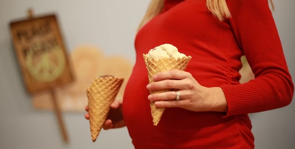 12. Сколько триместров в среднестатистической беременности?