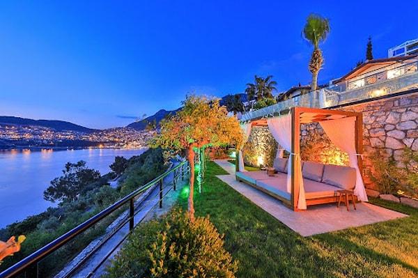 Akdeniz ve Ege kıyılarında yeni bir trend, özgürce bir tatil şekli: Villa kiralama