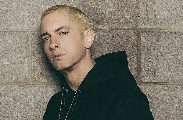 7. Eminem, Oscar Ödülü'nün takdimi boyunca uyudu!