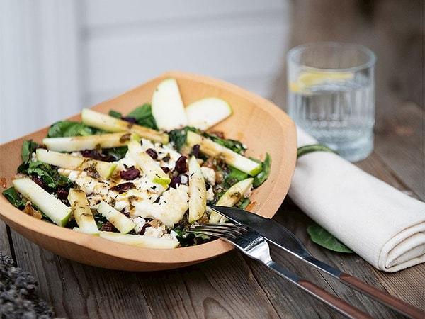 Ispanak salatası tarifi: