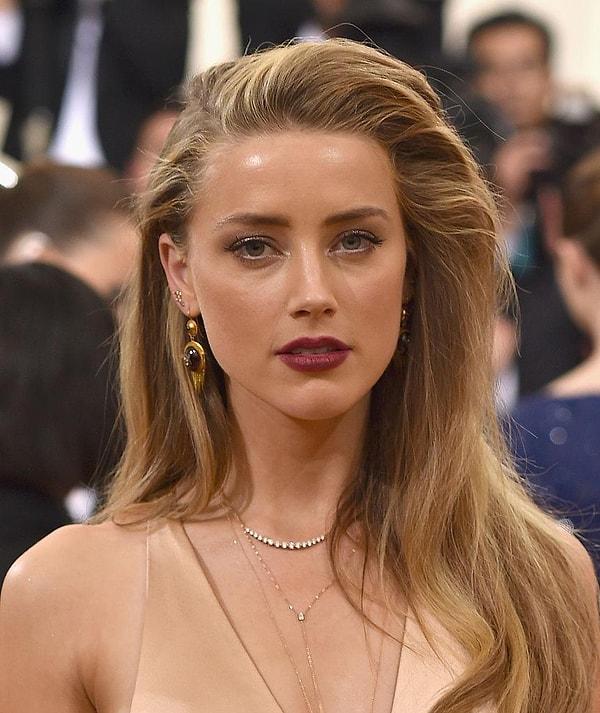 De Silva geçtiğimiz haziran ayında paylaştığı analize göre de oyuncu Amber Heard'ün altın orana göre yüzde 91,85'le yüzü en güzel kadın olduğunu söylemişti.