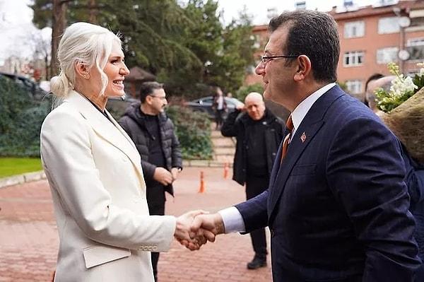 İstanbul Belediye Başkanı Ekrem İmamoğlu, geçtiğimiz günlerde Bilecik'te bir konuşma gerçekleştirdi. Bilecik ve Bozüyük ilçesinde çeşitli ziyaretler gerçekleştiren İmamoğlu'na, Bilecik Belediyesi Başkan Vekili Melek Mızrak Subaşı eşlik etti.