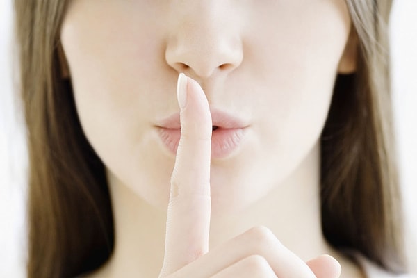 Вам снится, что вы потеряли способность разговаривать. Как продолжится сон?