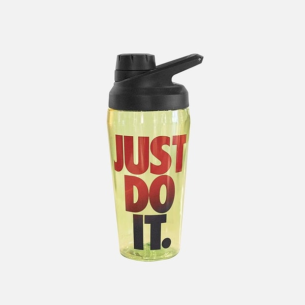 3. Nike TR Hypercharge Chug ''Just Do It'' Graphic Suluk
