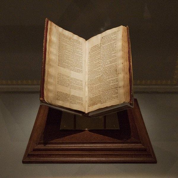 Adler'in keşfi, Kongre tarafından satın alındı ve Washington, DC'deki Amerika Birleşik Devletleri Ulusal Müzesi'ne kondu. Kongre, Jefferson'ın İncil'inin kopyalarını ilk kez 1904'te yayınladı.