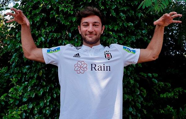 7. Antalyaspor, Emrecan Uzunhan'ı kiralamak için Beşiktaş ile görüşmelere başladı. (Ajansspor)