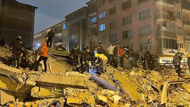 Naci Görür'den Deprem Bölgesindekiler İçin Uyarı: 'Evinizi Terk Edin'