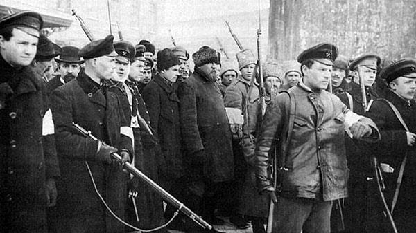 3. Rusya 1917'de çıkan Bolşevik İhtilali sonucunda hangi antlaşma ile 1. Dünya Savaşı'ndan çekilmiştir?