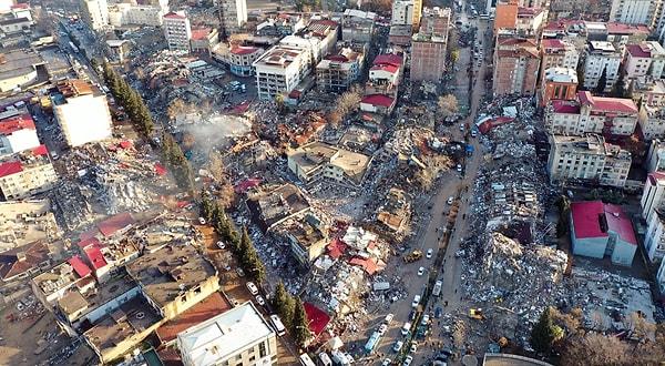 Kahramanmaraş kent merkezindeki Trabzon Caddesi'nin son durumu;