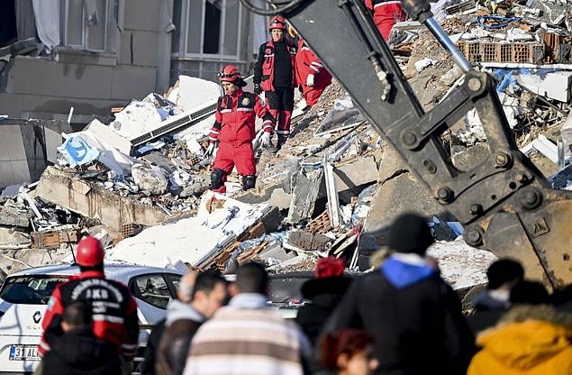 Özellikle depremlerin merkez üssü olan Kahramanmaraş’ta yaşananlar korkunç.