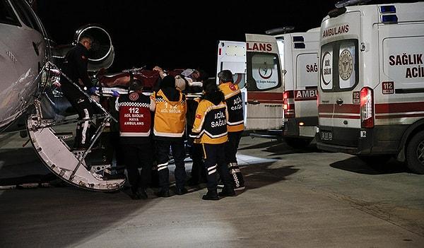 Yaralıları taşıyan uçak ambulanslar Esenboğa Havalimanı'na indi. Hastaların büyük bir kısmı Etlik Şehir Hastanesi'nde tedavi görmeye başladı.