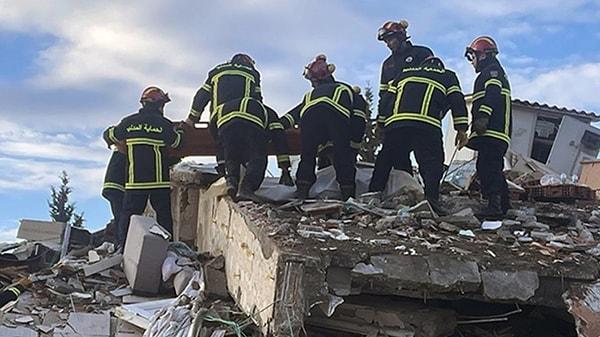 Erdoğan, Kahramanmaraş merkezli depremlerde yaşamını yitirenlerin sayısının 14 bin 14, yaralı sayısının 63 bin 794 olduğunu duyurdu.