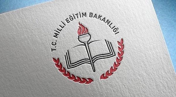 Milli Eğitim Bakanlığı, Kahramanmaraş'ta meydana gelen ve 10 ili felakete sürükleyen depremin ardından tüm illerde tatili 20 Şubat'a kadar uzattığını duyurmuştu.