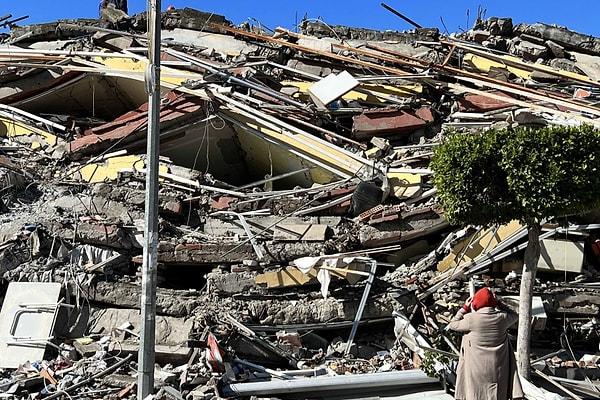 6 Şubat günü ülkece korkunç bir depreme uyandık biliyorsunuz ki. 10 ilimizi birden derinden sarsan depremin ardından hepimizin yüreği dağlandı.