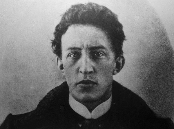 3. Как думаете, кто это?