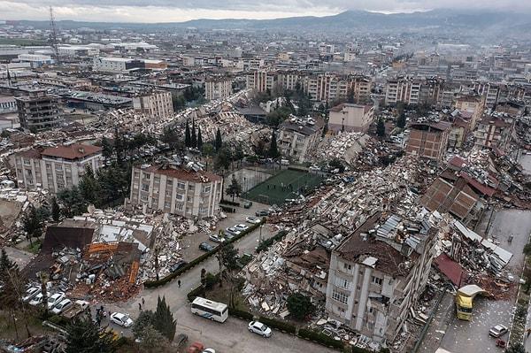 Merkez üssü Kahramanmaraş'ın Pazarcık ilçesinde meydana gelen 7.7 büyüklüğündeki deprem, çevredeki 10'dan fazla ilde de yıkıcı sonuçlara neden oldu.