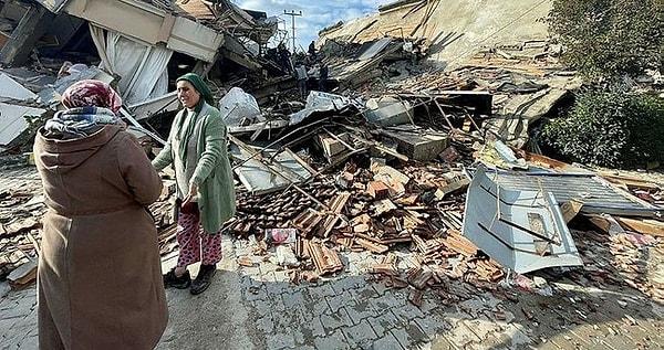 Türkiye, 6 Şubat'ta Kahramanmaraş merkezli 7.7 ve 7.6 şiddetinde meydana gelen depremlerle sarsıldı.