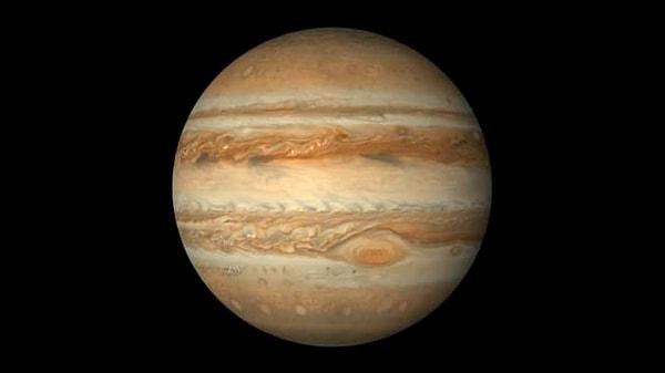 9. Jüpiter'de bir gün ne kadar sürer?