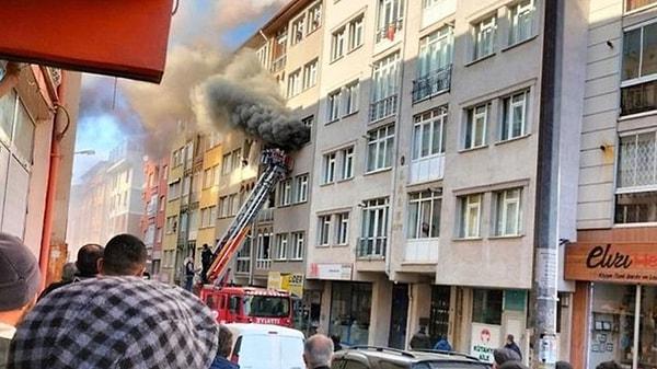 Binanın zemin katında bulunan ikinci el dükkanında bir yangın çıktı. Binayı dumana boğan yangına müdahale edildi.