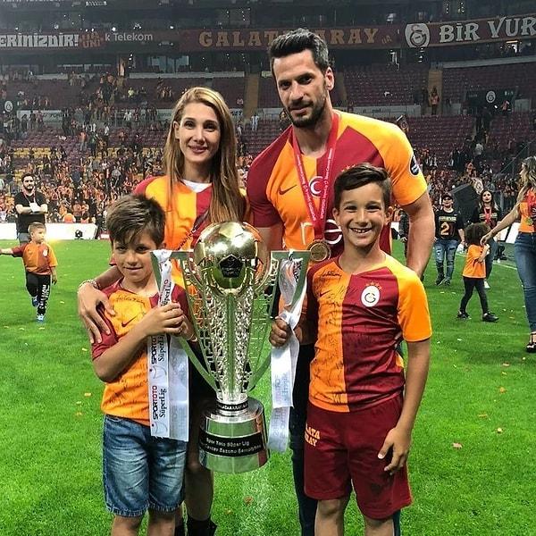 İstanbul'daki bir hastanede tedavisine başlanan miniğe sahip çıkan isimlerden biri de Galatasaray'ın eski yıldızı Hakan Balta ve eşi Derya Balta oldu.