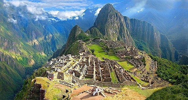 3. İnkalar'ın inşa ettiği ve 500 yılı aşkın bir geçmişe sahip olan Machu Picchu kenti hangi ülkededir?