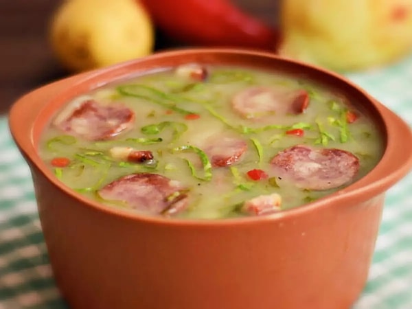 4. Откуда появился Кальду верде, также известный как зеленый суп?