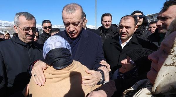 Cumhurbaşkanı Recep Tayyip Erdoğan, 6 Şubat’ta Kahramanmaraş'ta meydana gelen çifte depremin ardından bir depremzedeyi “Bunlar kader planının içerisinde olan şeyler” sözleriyle teselli etmişti.