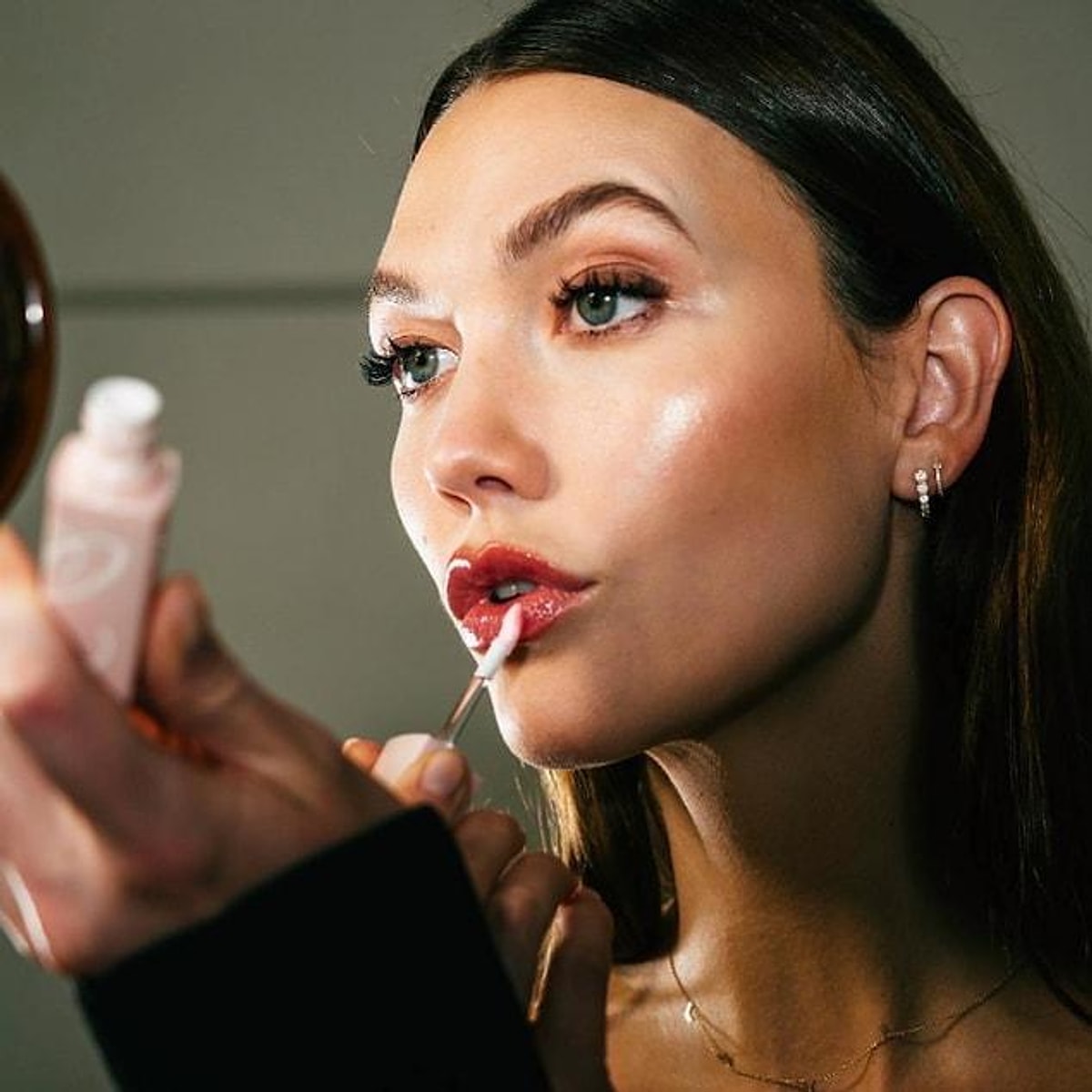 The 'Clean Girl' Makeup Trend Taking Over TikTok