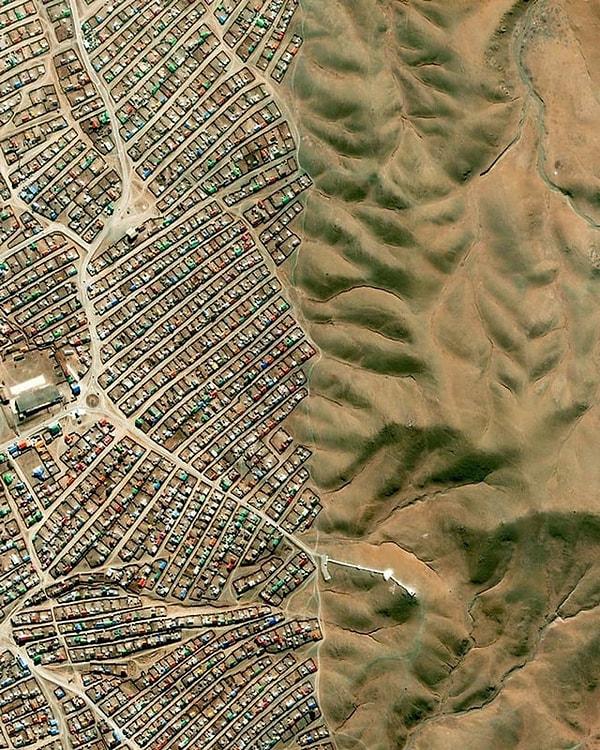 15. Şehrin bittiği yer - Arvaikheer, Moğolistan