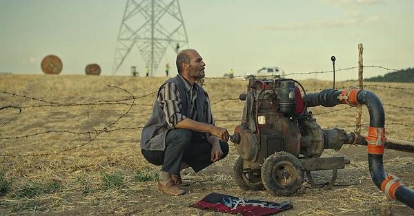 Bağlılık Hasan, Altın Ayı ödüllü başarılı yönetmen Semih Kaplanoğlu'nun sekizinci filmidir.