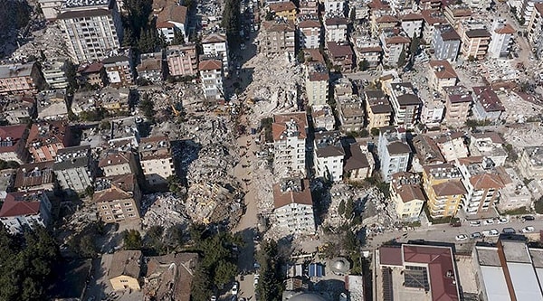Afet bölgesi ilan edilen şehirlerden biri olan Hatay'da ise 6 Şubat günü 6.9 ve 5.8 büyüklüğünde iki deprem daha yaşandı.