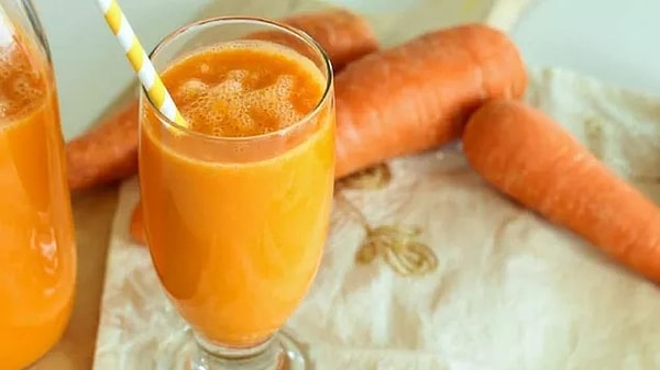 17. Healthy and Delicious Orange Smoothie