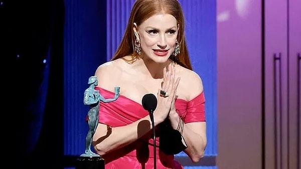 FEMALE ACTOR IN A TELEVISION MOVIE OR LIMITED SERIES: Jessica Chastain - George & Tammy