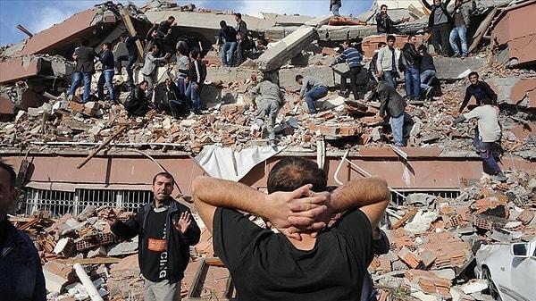 5. 23 Ekim 2011'de Van'da meydana gelen 7,2 büyüklüğündeki depremin merkez üssü neresidir?