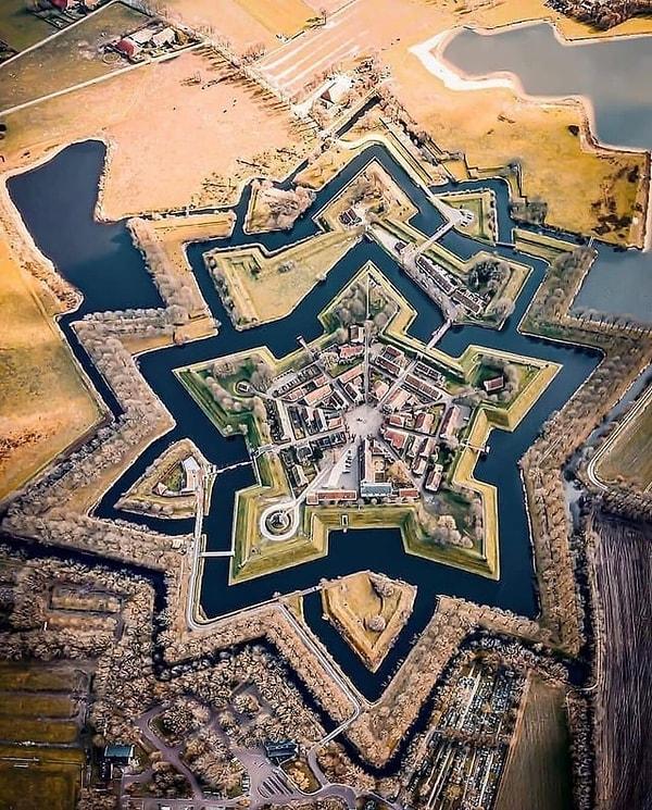 4. Hollanda'da 1593'te inşa edilen Fort Bourtange 👇