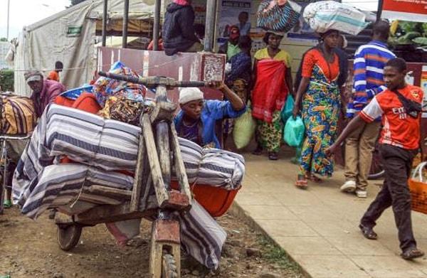 Doğu Afrika ülkelerinden Uganda'da bulunan Mesih Havarileri Kilisesi'ne bağlı yüzlerce Hristiyan Etiyopya'ya taşınmaya başladı.
