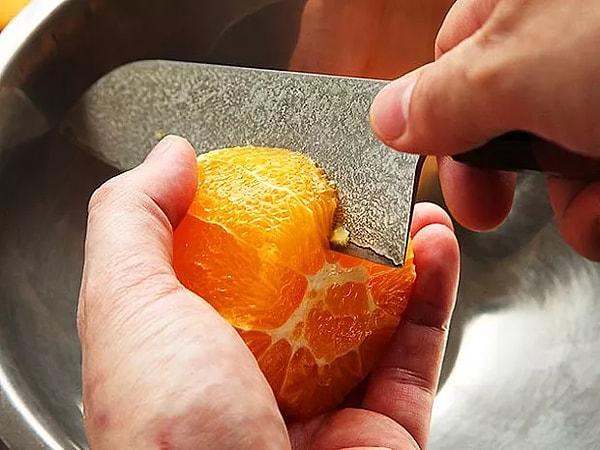 8. Yemekten hemen sonra turunçgilleri tüketmek sağlığa zararlı olabilir.