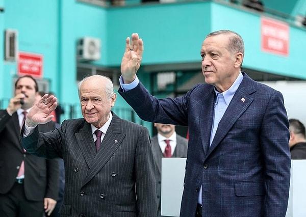 Cumhurbaşkanı Recep Tayyip Erdoğan, MHP Genel Başkanı Devlet Bahçeli'yle birlikte Hatay’ın Samandağ ilçesinde ziyarette bulunmuştu.