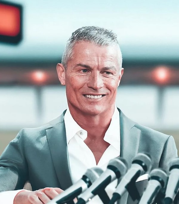 Криштиану, видимо, станет вот таким импозантным дедулей: