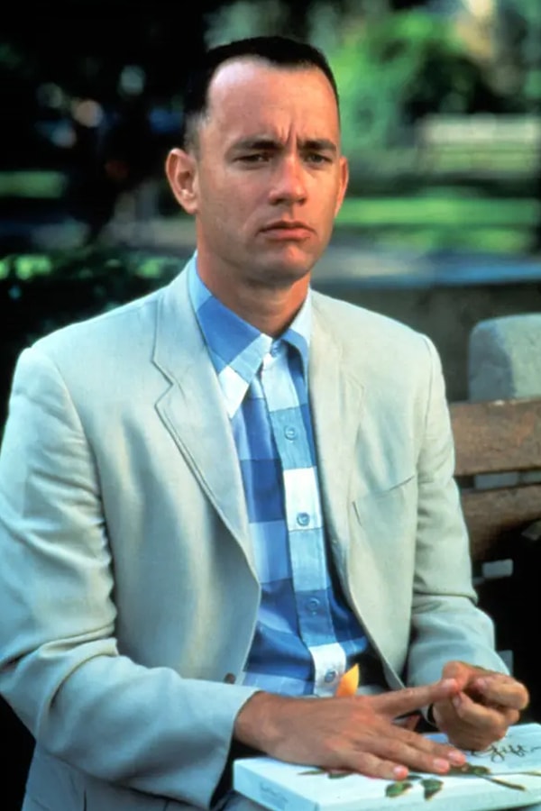 10. Алпер представил и, как сегодня выглядели бы персонажи культовых фильмов. Вот, к примеру, Форрест Гамп (в исполнении Тома Хэнкса), каким вы его знаете...