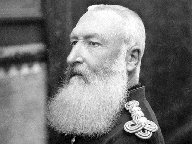 In 1884, at the Berlin Conference, under the pretext of bringing the benefits of civilization and Christianity to the natives of Africa, the other European powers gave Leopold II 1,994,000 square kilometers of land.