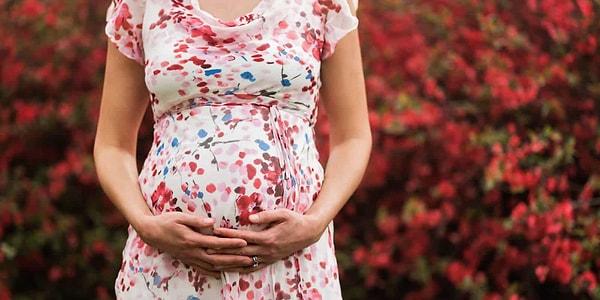 Özellikle ilk aylar, hamileliğin gidişatını belirlemek açısından önem taşır. Peki anne adaylarının hamilelik boyunca ve hamilelikteki ilk 3 ve 6 ayda nelere dikkat etmeleri gerekir?