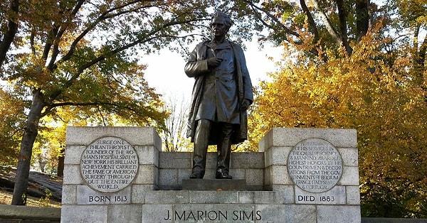 James Marion Sims'in heykeli New York, Central Park'a dikilse de gelen tepkiler üzerine kaldırıldı.