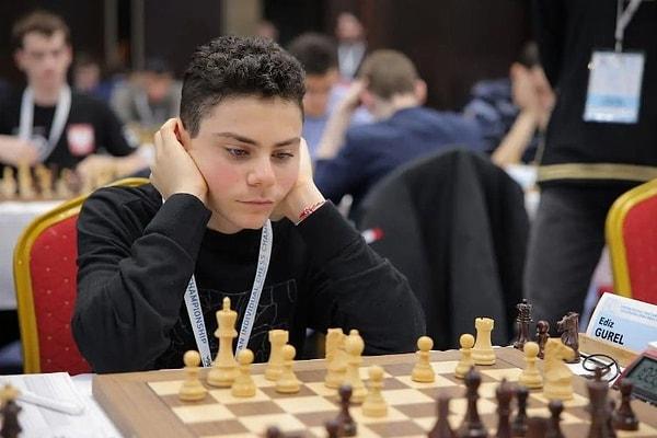 14 yaşındaki genç sporcu, bir GM normu daha almayı başarırsa satranç sporundaki en büyük unvan olan GM ünvanı almaya hak kazanacak