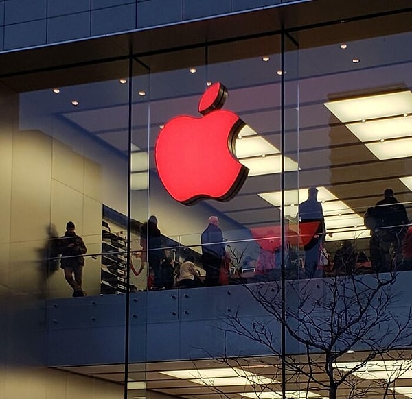 10. Ох, ну наконец-то яблоко созрело!