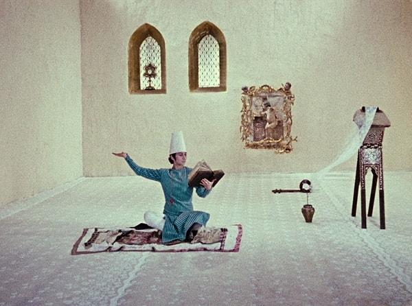 3. The Color of Pomegranates (1969)