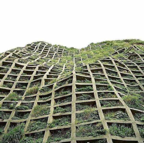 7. А это интересный пример брутализма по-японски.