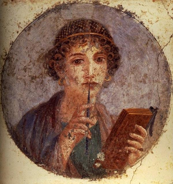 3. "Lezbiyen" teriminin kökeni Antik Yunanlı kadın şair Sapfo Lesbos'a dayanır.