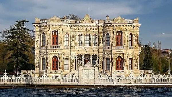 9. Küçüksu Pavilion (Istanbul)