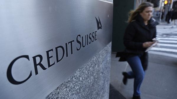 Credit Suisse'nin UBS tarafından devralınması işten çıkarmalara yol açacak.